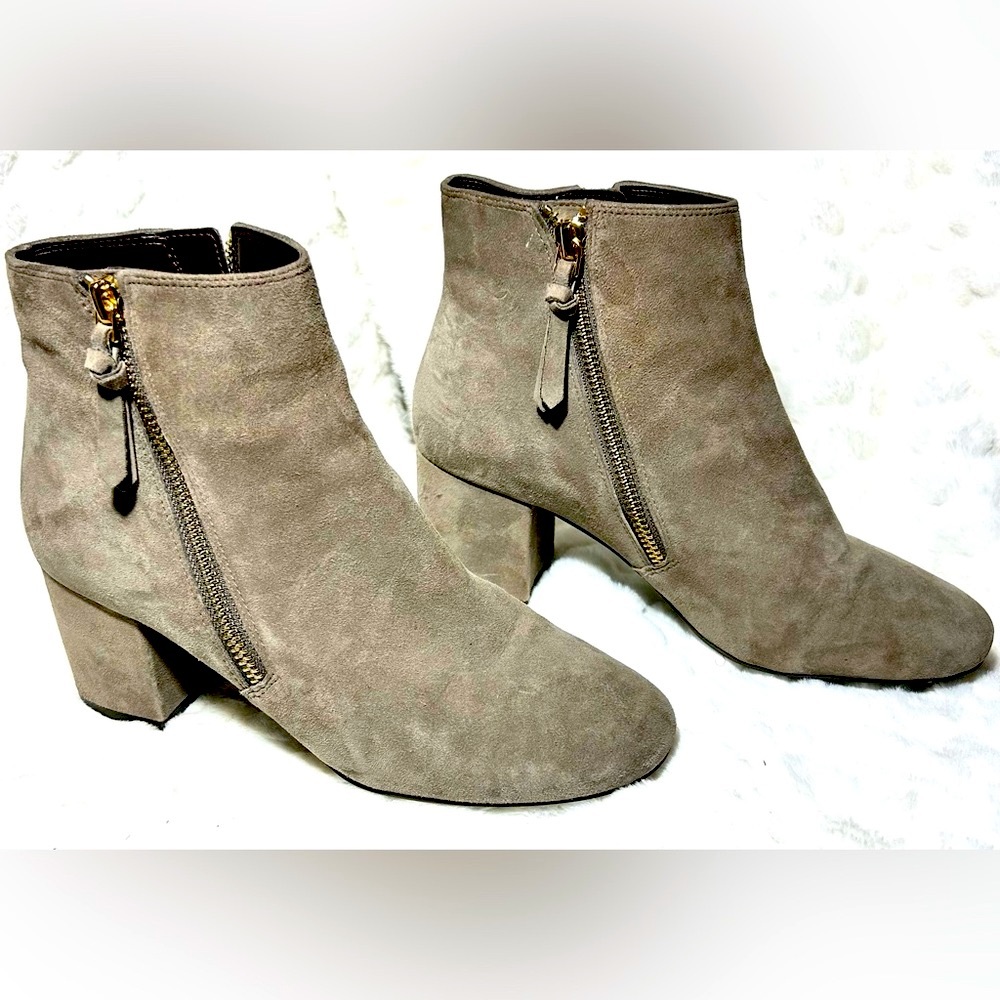 Cole Hahn Saylor Grand Taupe Tan chunky zipper ankle Booties size 7B - Picture 2 of 11
